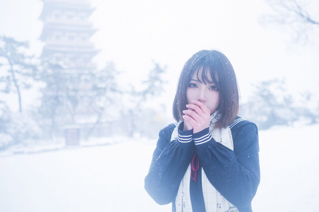 犬神洛洛子—《雪中JK》