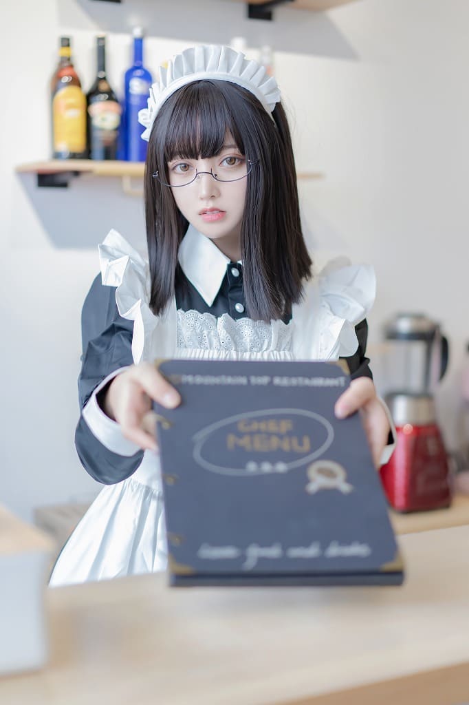 过期米线喵-长裙白丝女仆装写真[28p72M] 网红福利-第2张