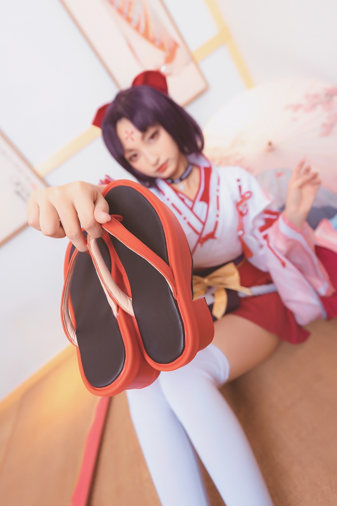 神楽板真冬-《刀ノ語》