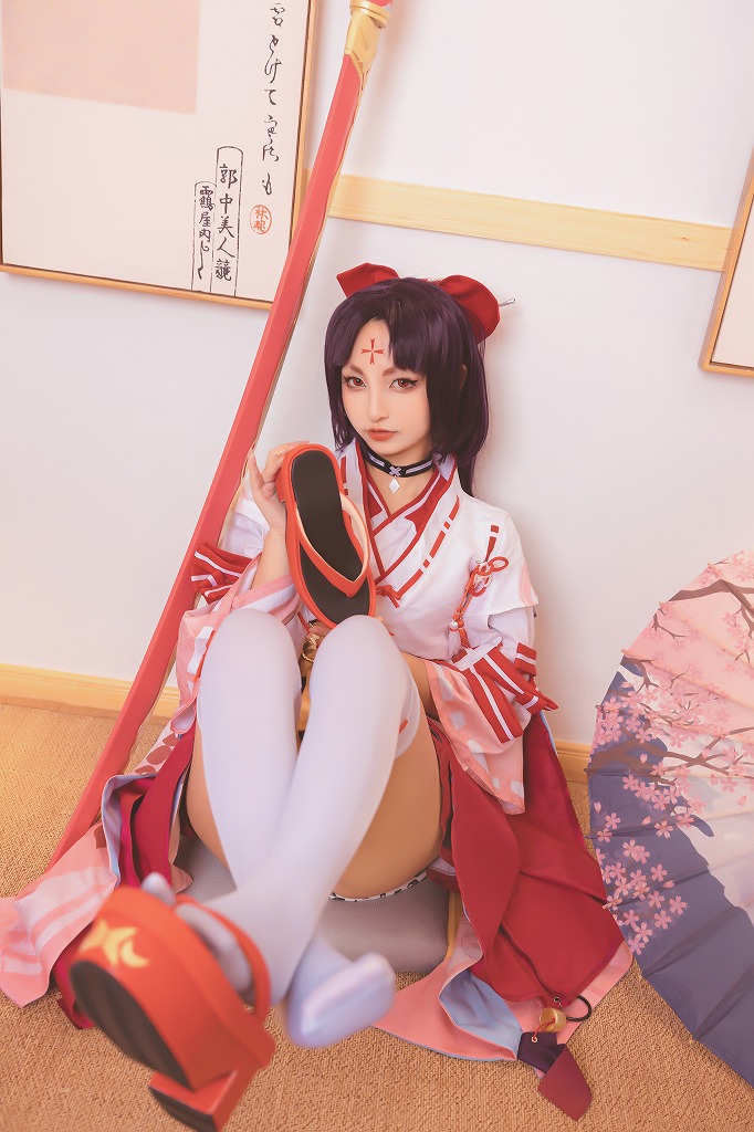 神楽板真冬-《刀ノ語》