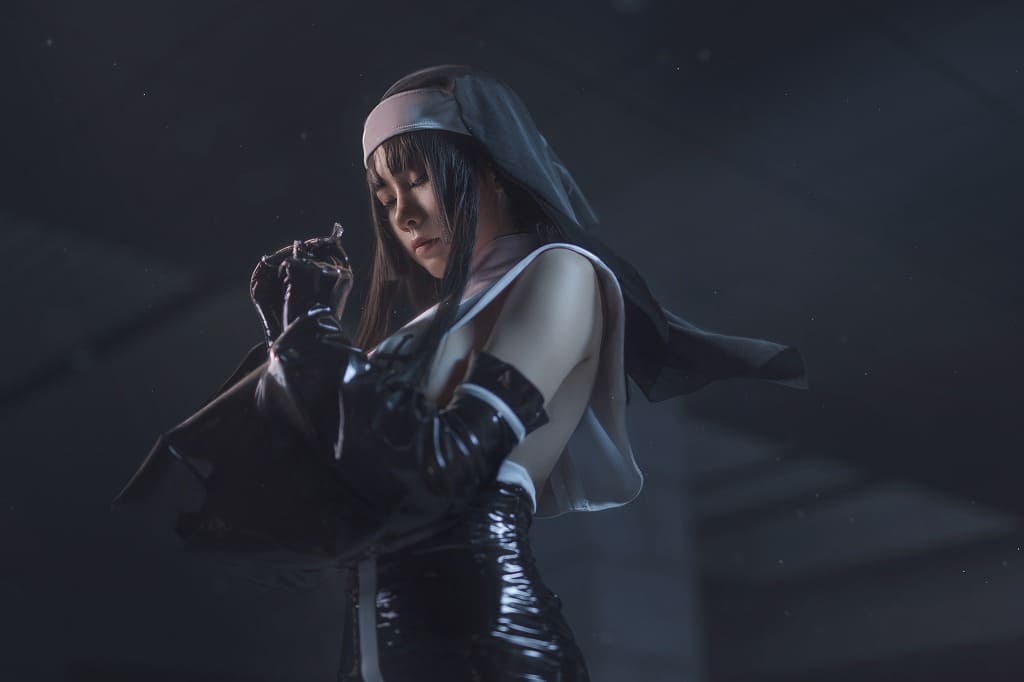 Uki雨季-修女黑胶衣写真[12p86M] cosplay美女-第3张