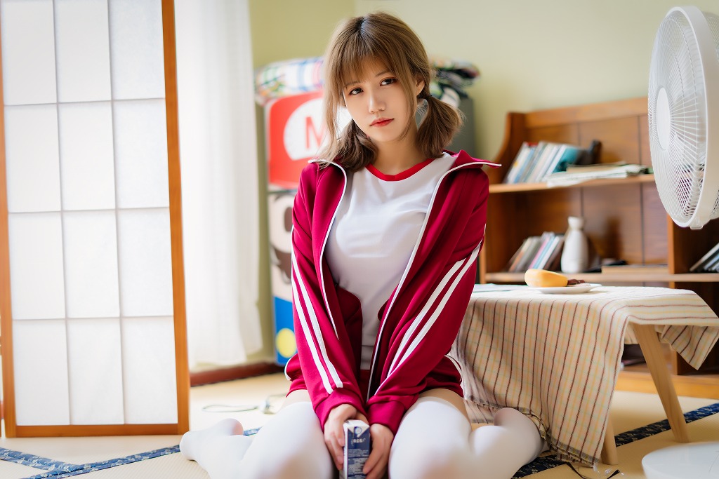 小仓千代 - 红色体操服 [48P-627MB]