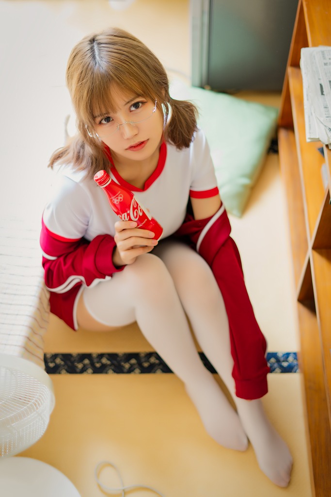 小仓千代 - 红色体操服 [48P-627MB]