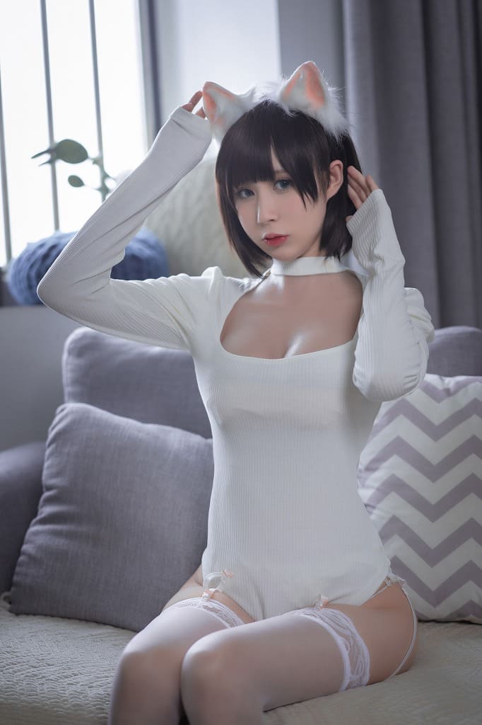 西园寺南歌-白猫白色连体衣[24p121M] cosplay美女-第2张
