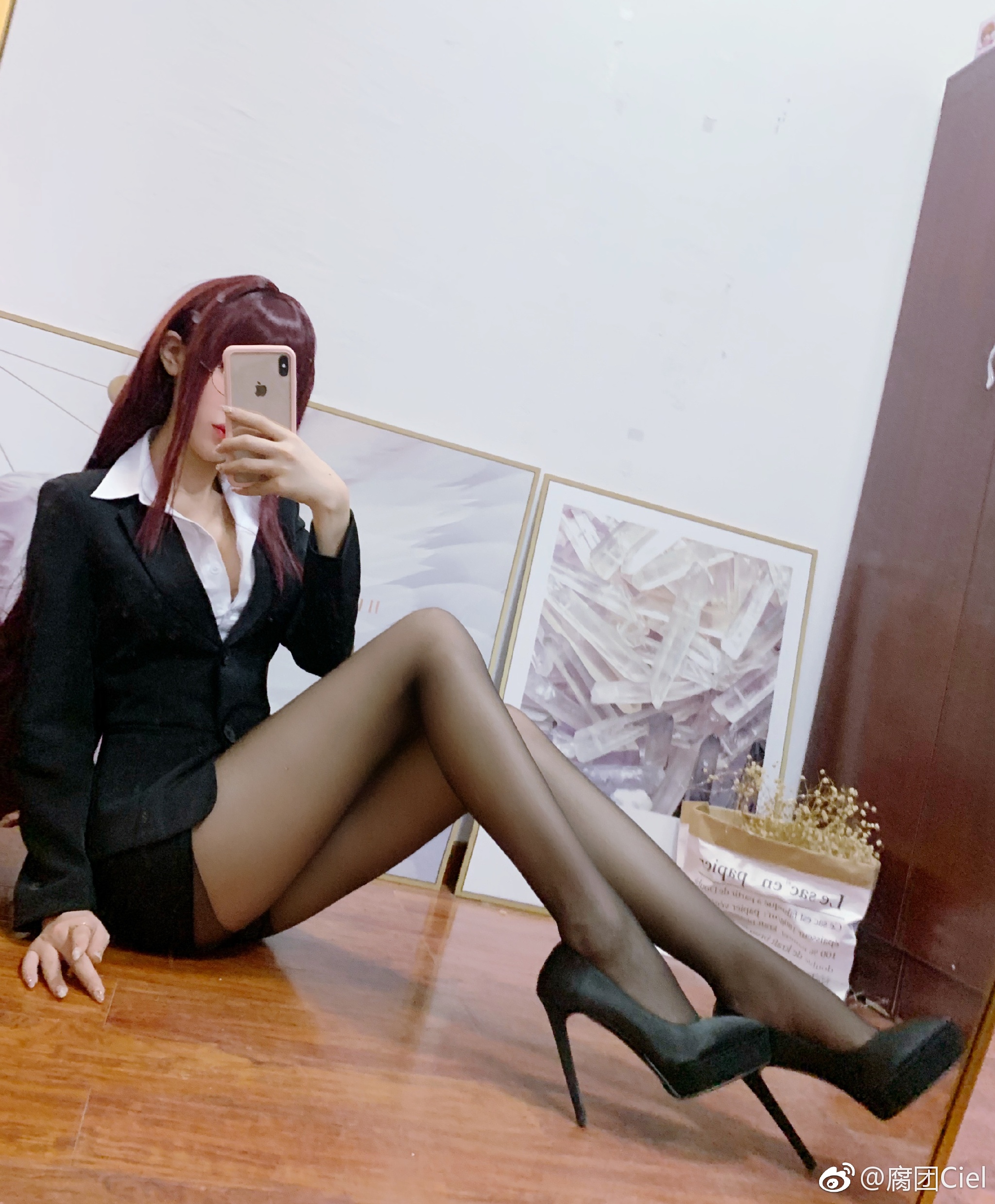 腐团Ikaros微博美照