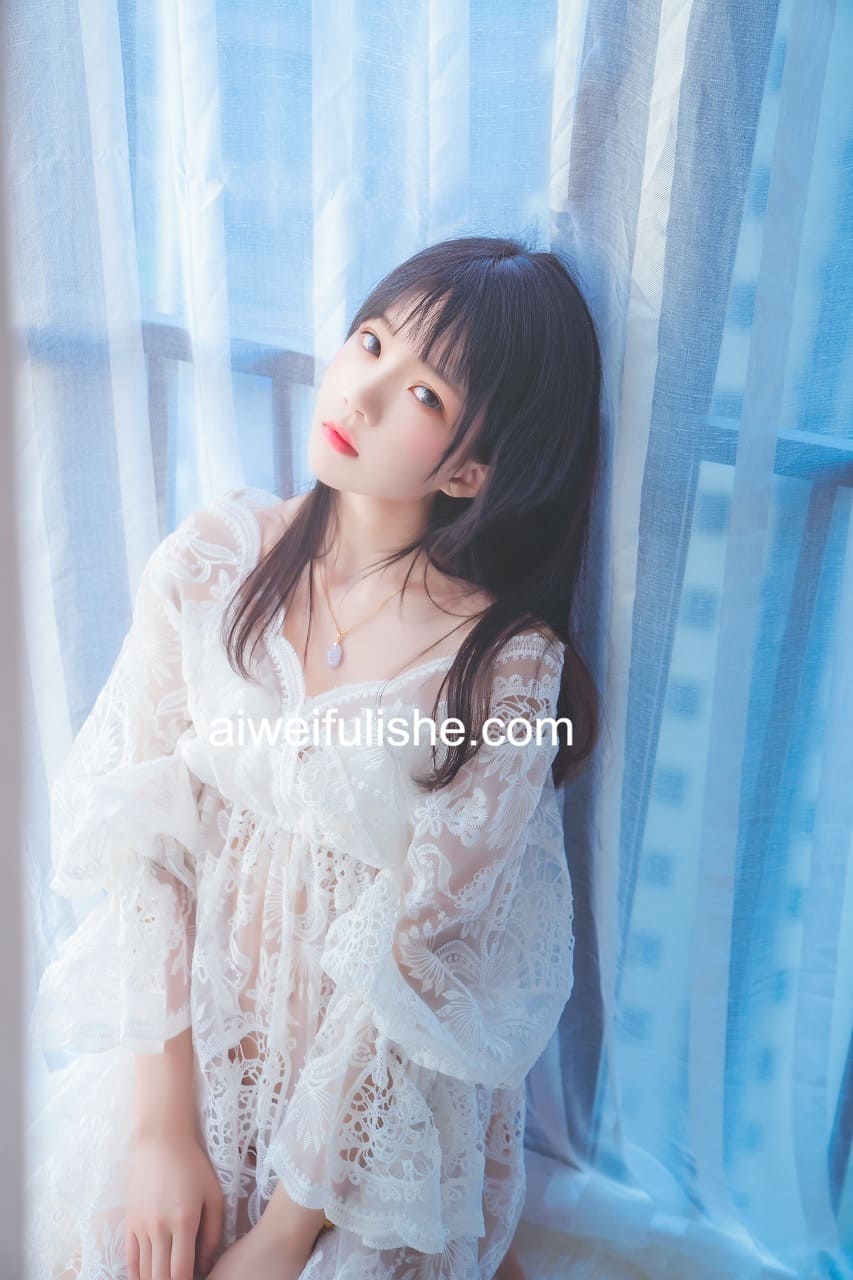 桜桃喵-初雪纯白唯美写真[45p914M] 网红福利-第6张