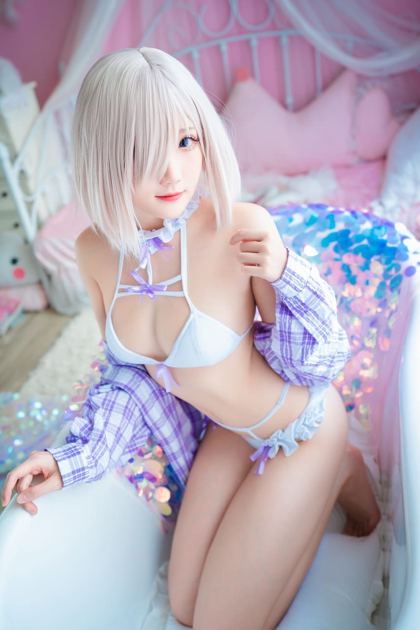 瓜希酱最新两套-写真限量电子版+LUKA 赛车[32p257M] cosplay美女-第4张