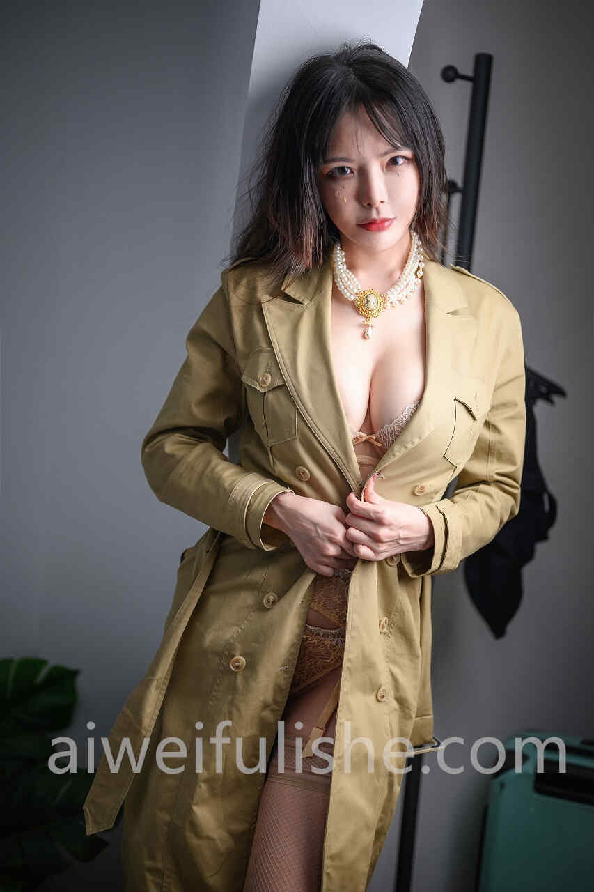 秋和柯基-裸色蕾丝吊袜带套装 [44P1V-1.18GB] 网红福利-第1张