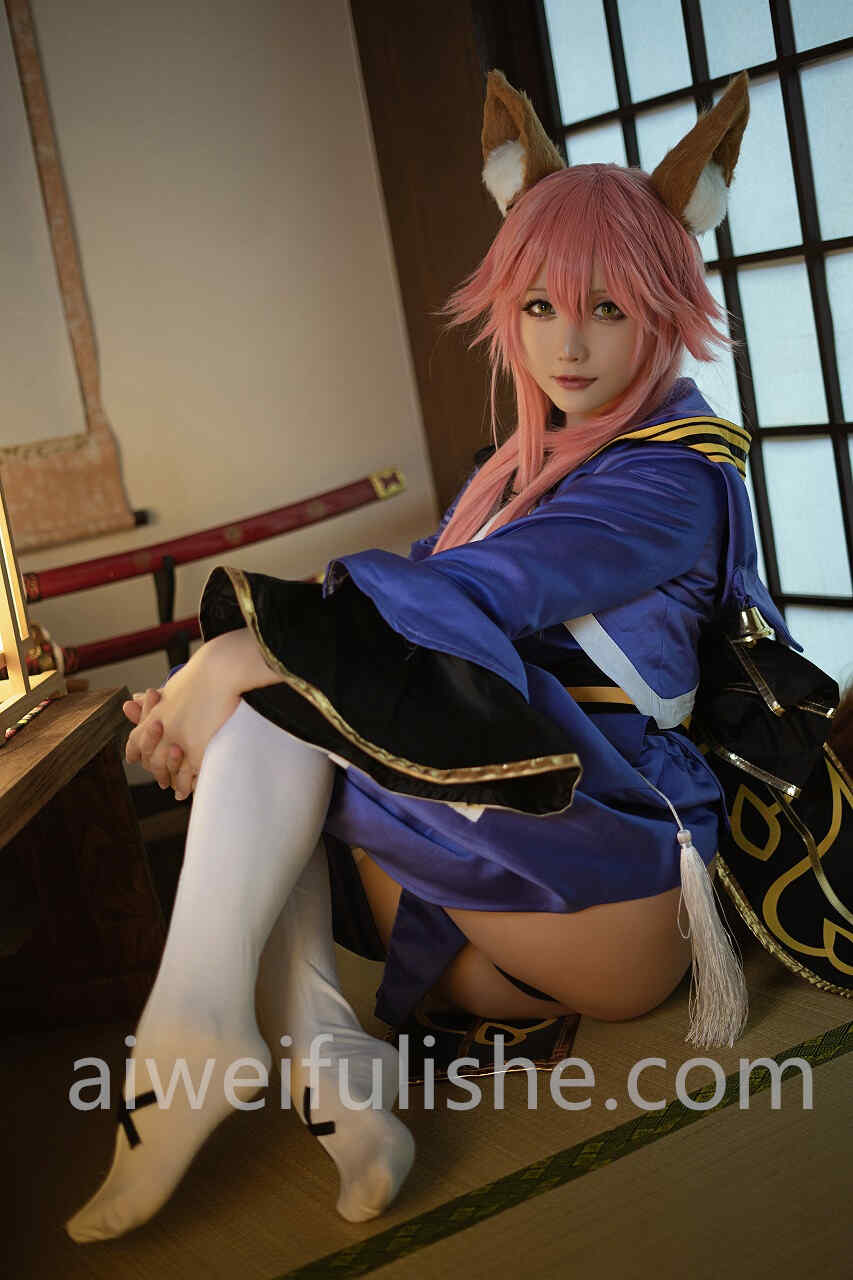 星之迟迟-玉藻前忠犬蓄势待发白丝写真 [25P-89MB] cosplay美女-第4张