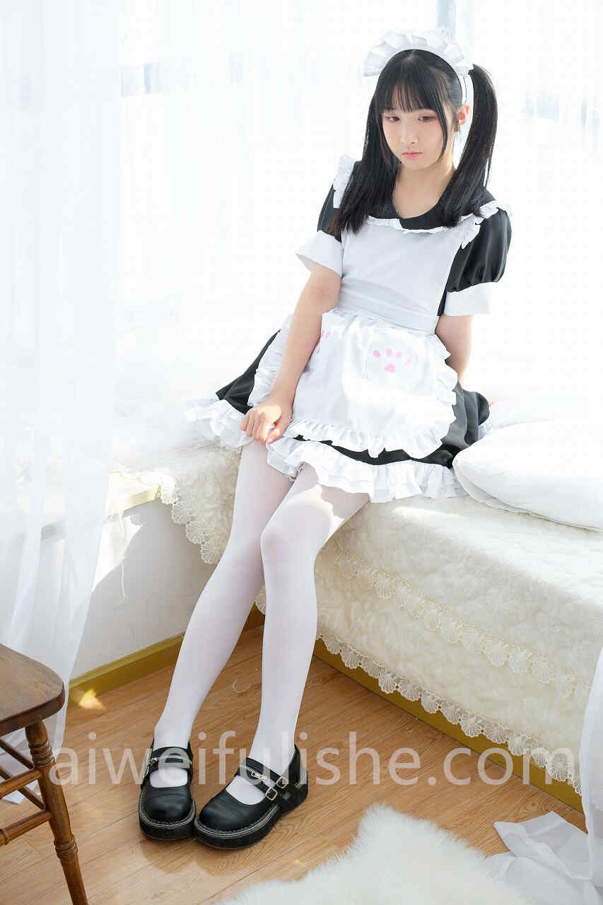 我才不是neko-白丝女仆 [71P-365MB] 网红福利-第1张