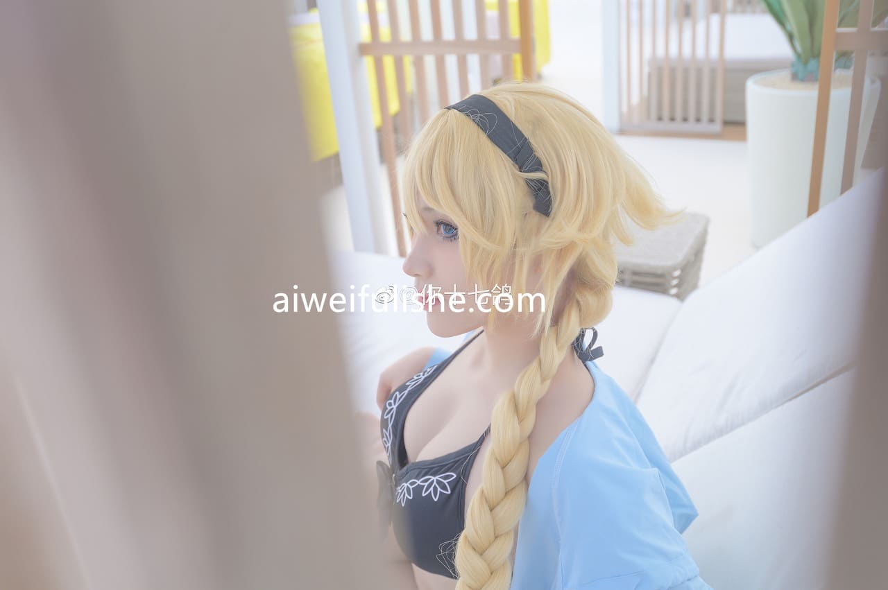 你十七鸽-FateGrandOrder 贞德 cos 泳装[10p95.9M] cosplay美女-第6张