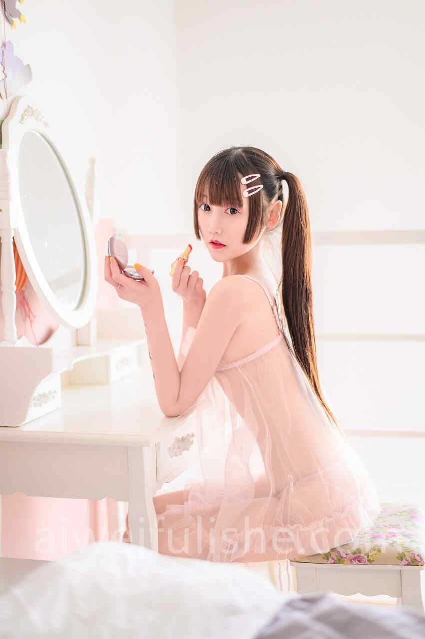 星野咪兔-雪纺透视小夜衣 [11P-93MB] 网红福利-第3张