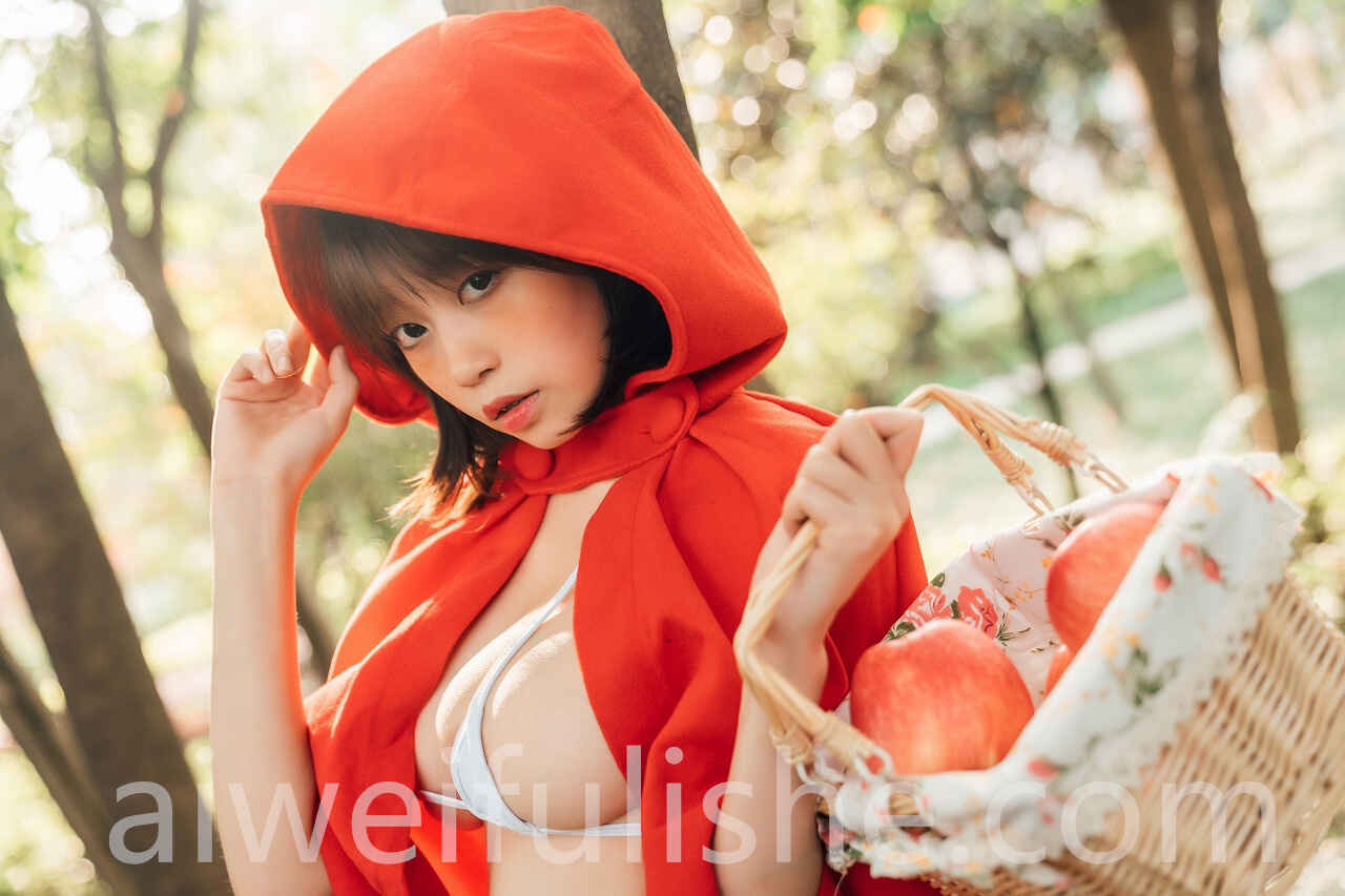 奈汐酱nice-大红帽[28P-276MB] cosplay美女-第5张