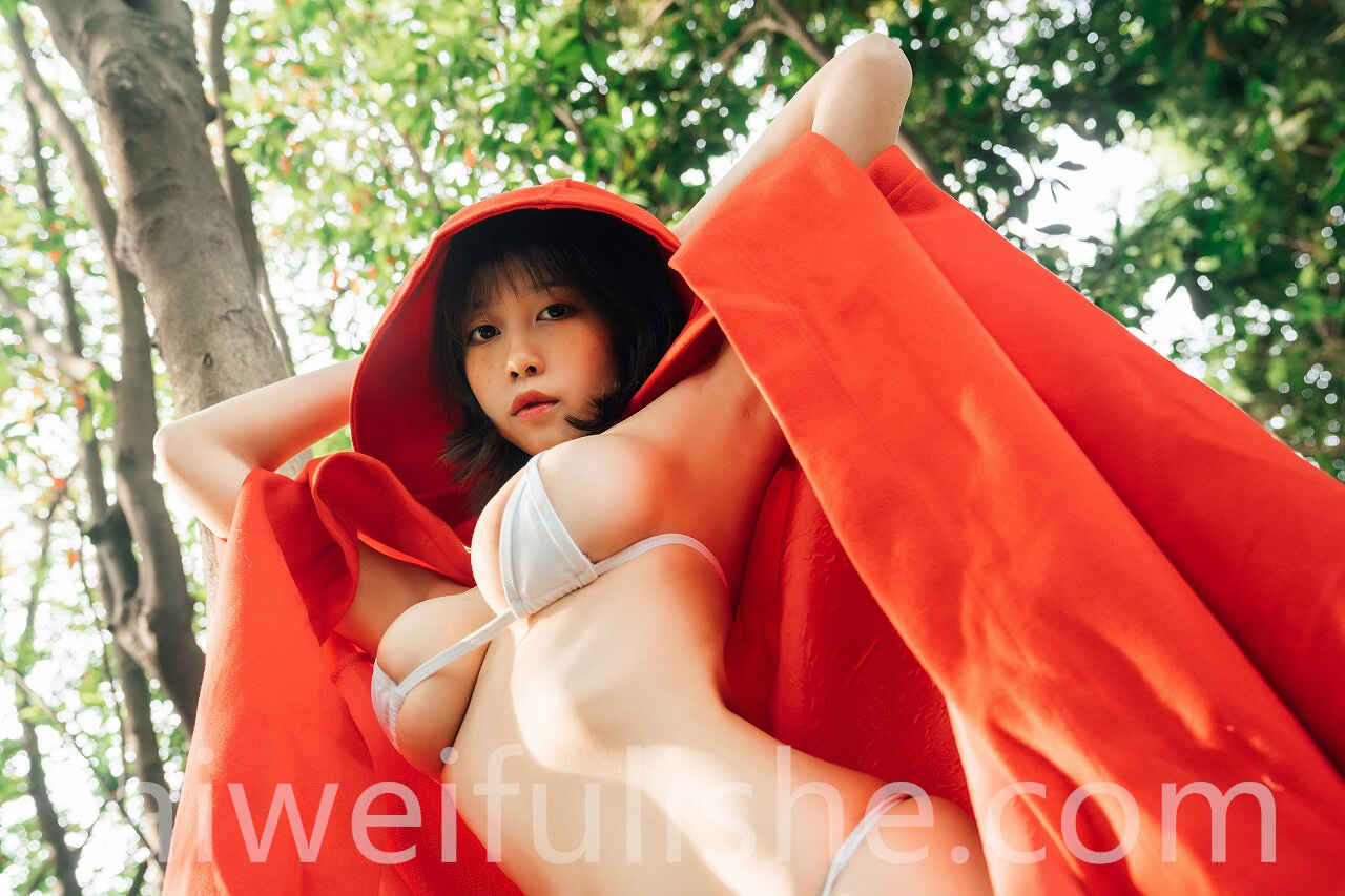 奈汐酱nice-大红帽[28P-276MB] cosplay美女-第6张