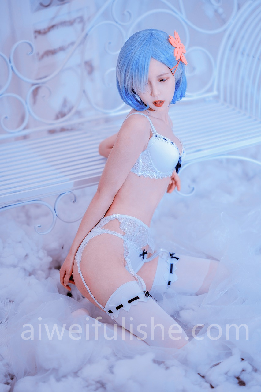 晕崽Zz-蕾姆[30P-120MB] cosplay美女-第5张