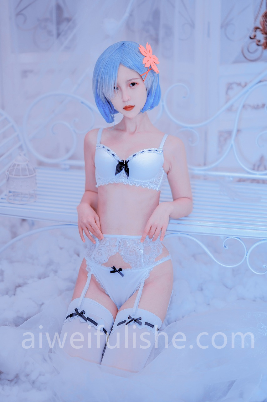 晕崽Zz-蕾姆[30P-120MB] cosplay美女-第6张