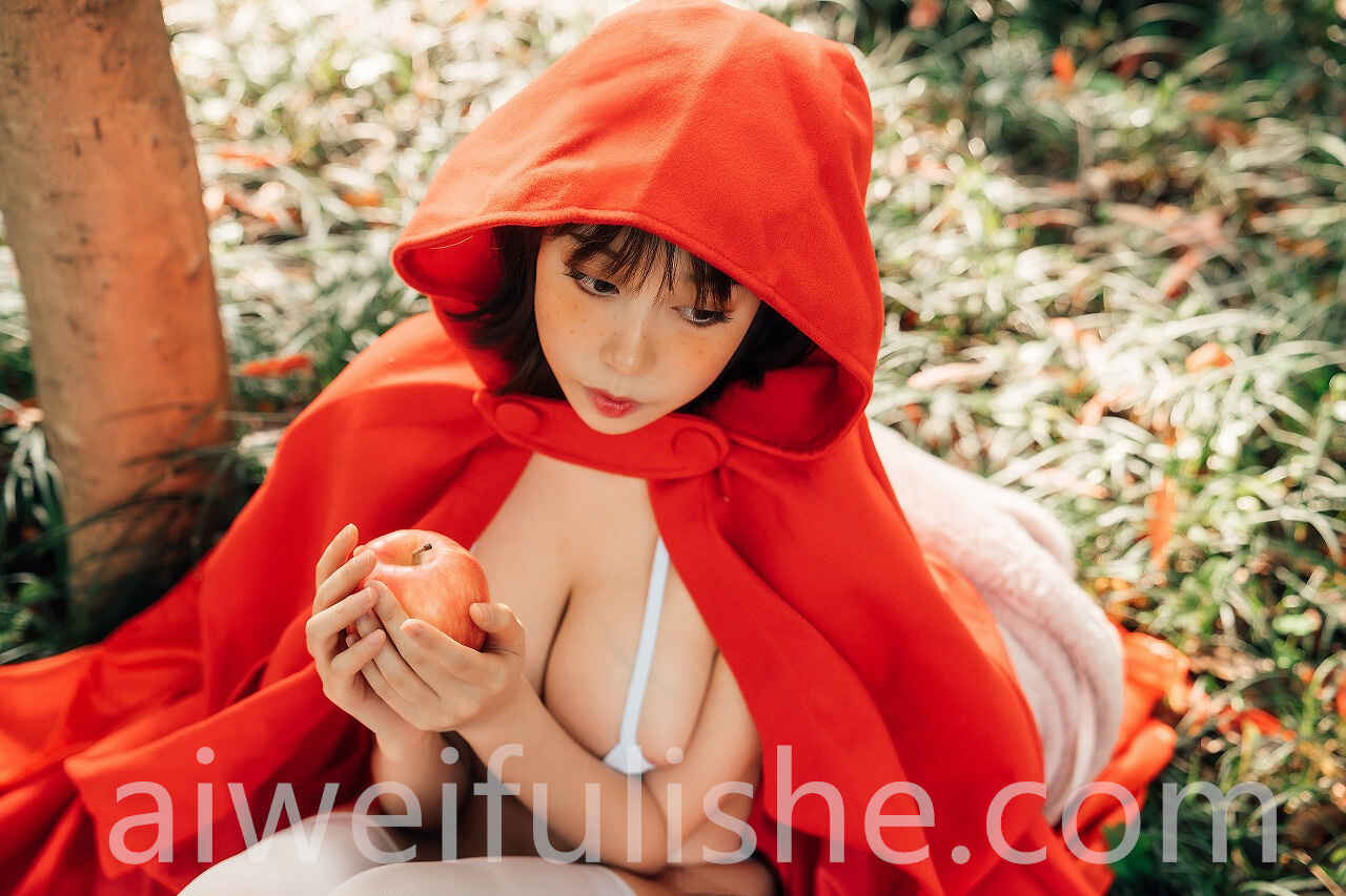奈汐酱nice-大红帽[28P-276MB] cosplay美女-第1张