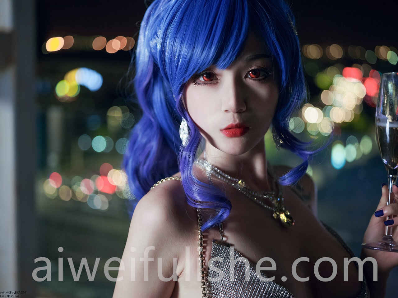 一米八的大梨子-圣路易斯 [24P-471MB] cosplay美女-第2张