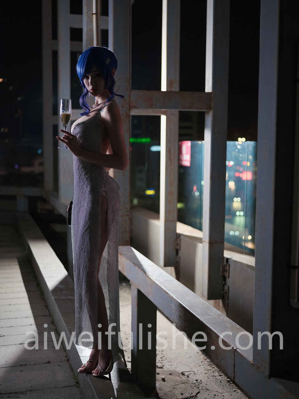 一米八的大梨子-圣路易斯 [24P-471MB] cosplay美女-第3张
