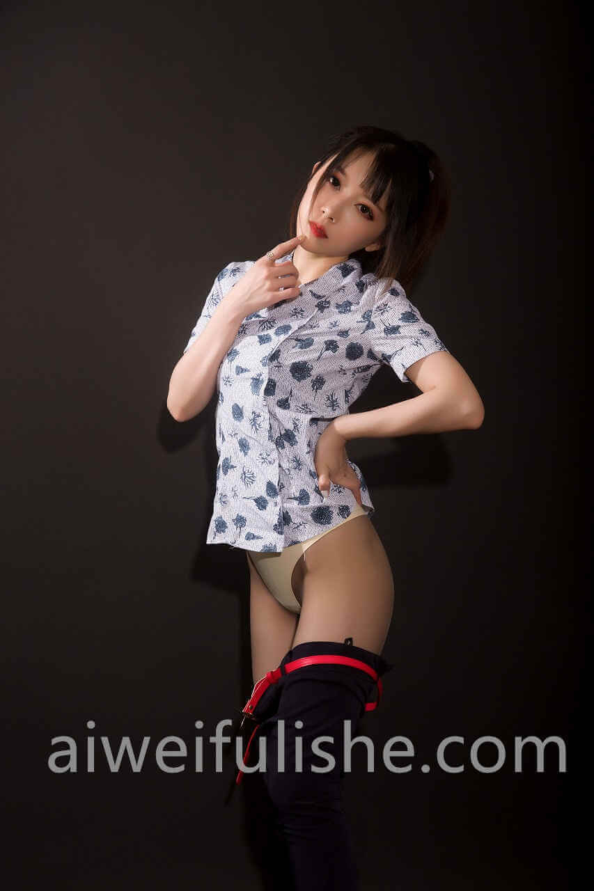 小女巫露娜-东航棚拍 [21P-30MB] 网红福利-第1张