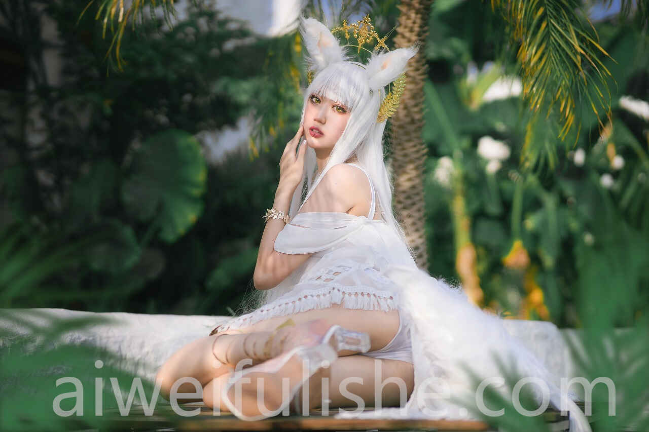 周叽是可爱兔兔-白金泳装 [23P-339MB] cosplay美女-第3张