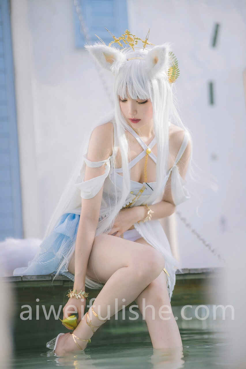 周叽是可爱兔兔-白金泳装 [23P-339MB] cosplay美女-第2张