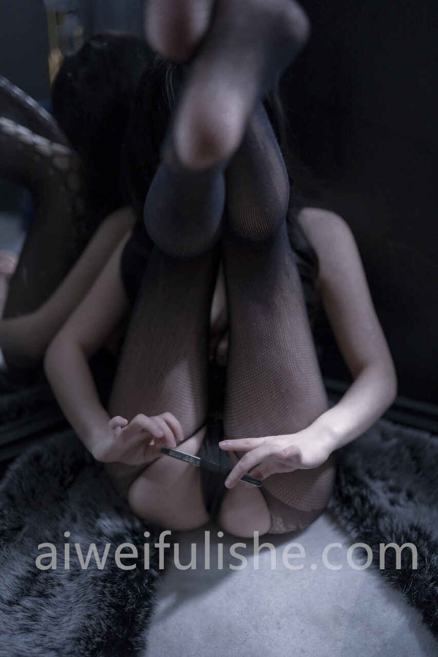 晕崽Zz-缠绵[46P-522MB] 网红福利-第2张