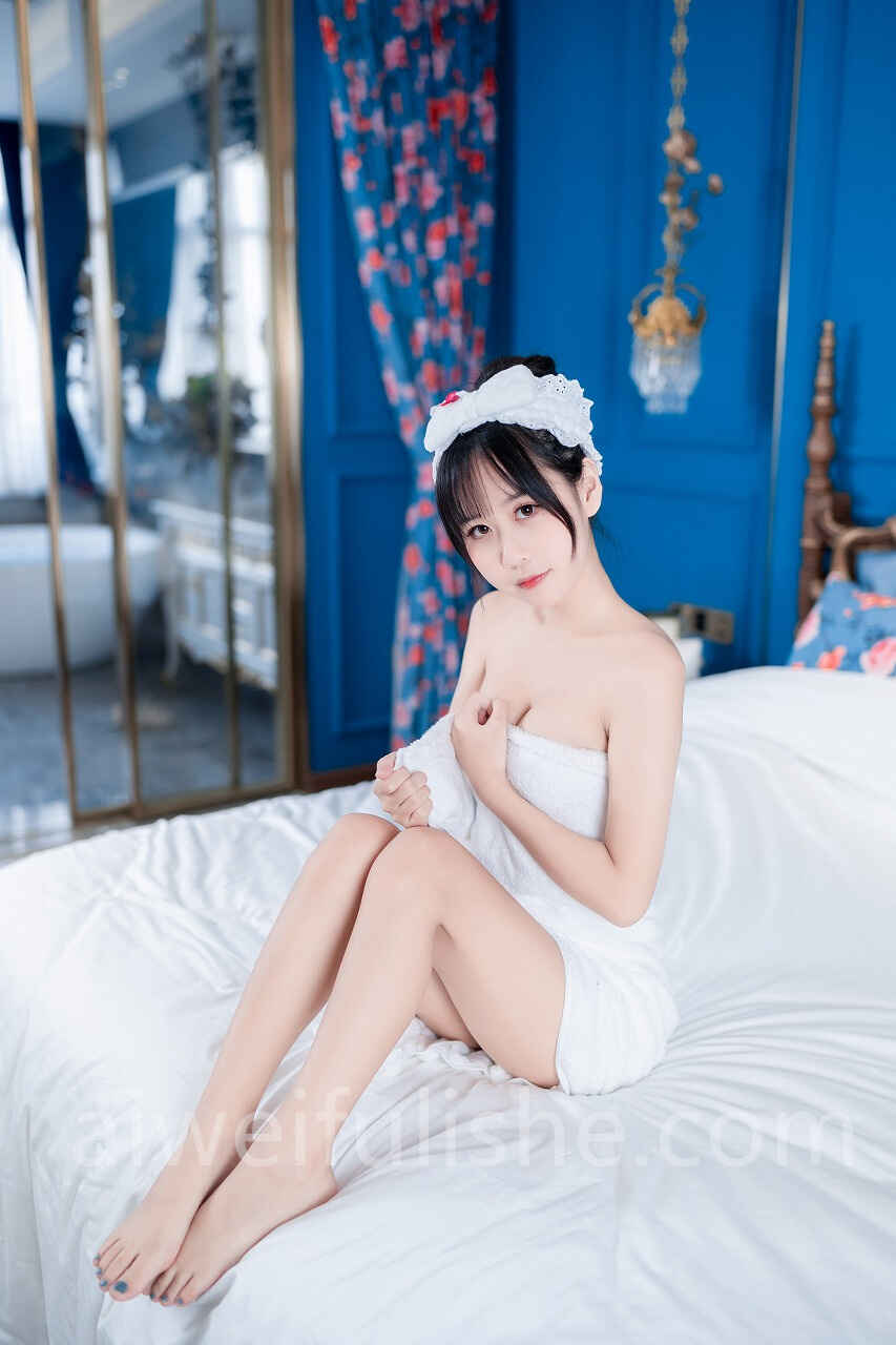 萌芽儿o0-浴巾 [27P-174MB] cosplay美女-第2张