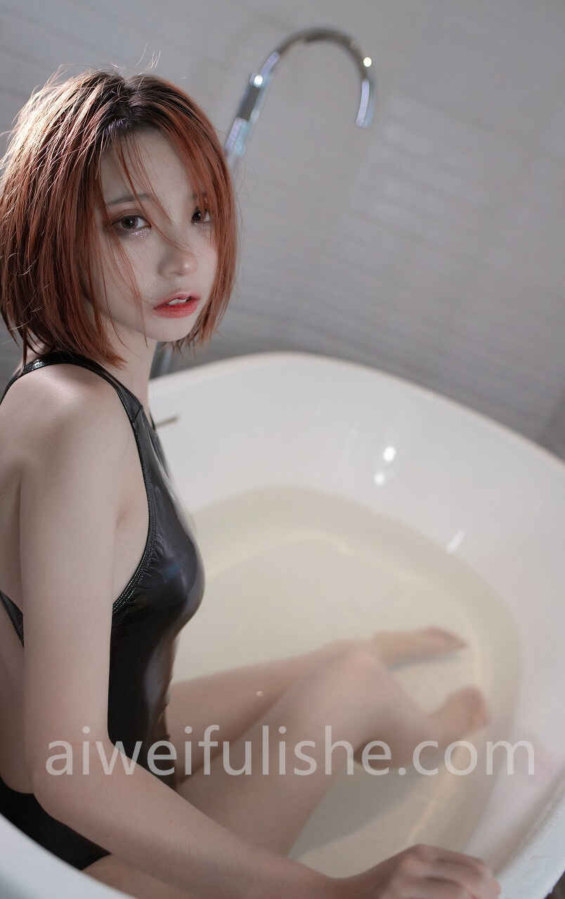 疯猫ss-竞泳 [40P-750MB] 网红福利-第5张