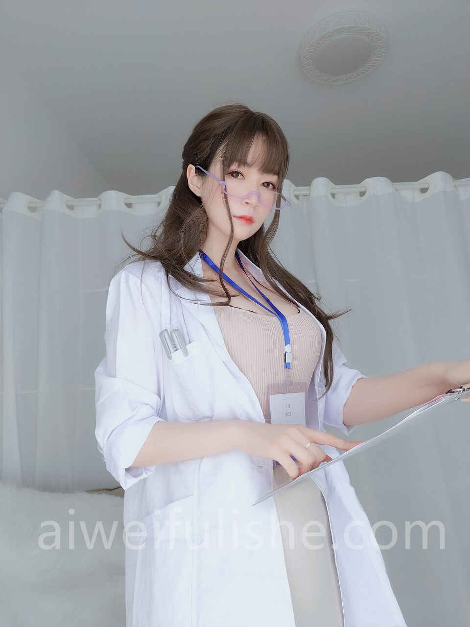 白银81-私人医生 [159P6V-1.03GB] cosplay美女-第2张