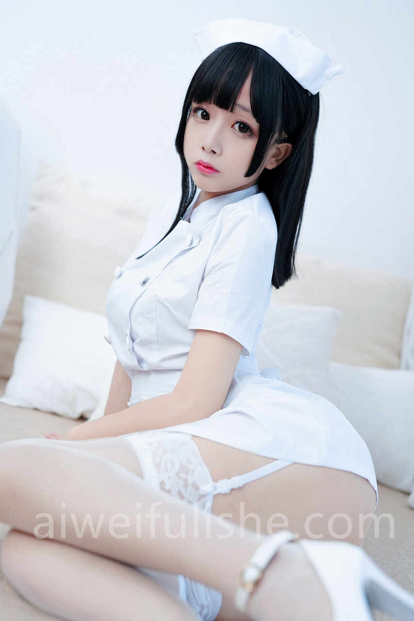日奈娇-纯白护士 [96P-1.13GB] cosplay美女-第4张