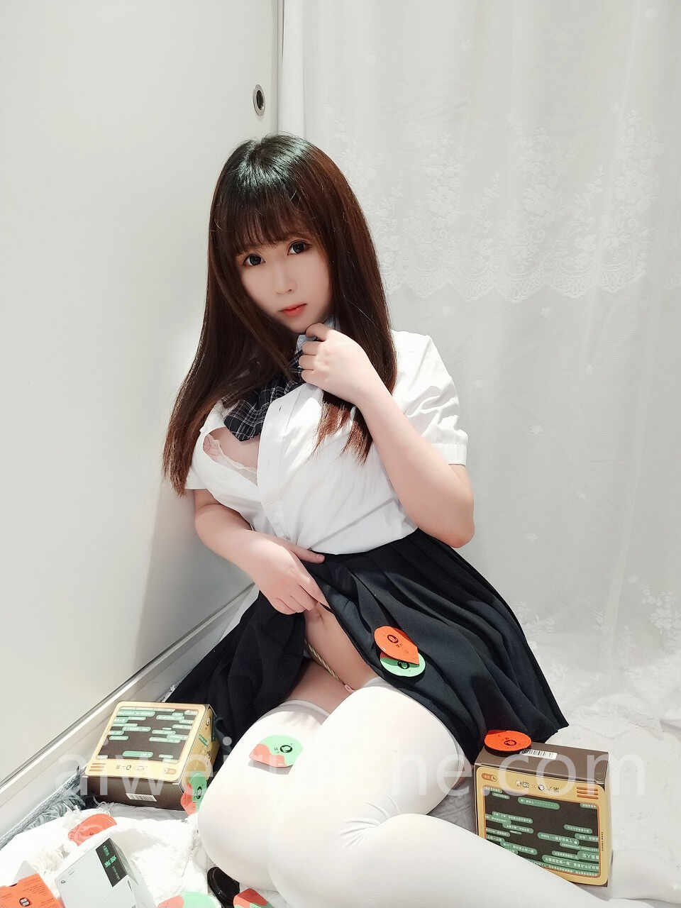 是依酱呀-JK捆绑 [20P-44MB] JK制服-第2张