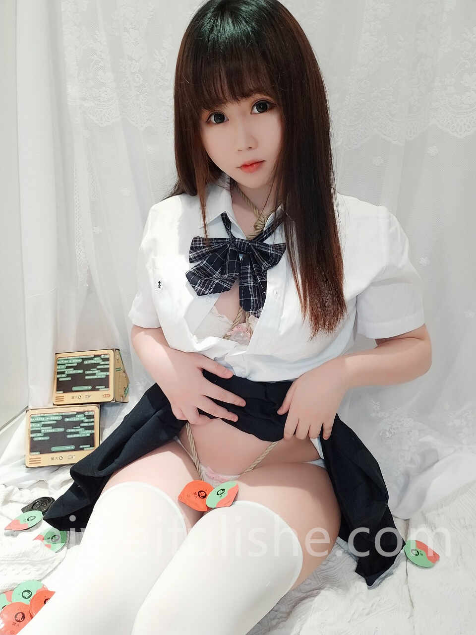 是依酱呀-JK捆绑 [20P-44MB] JK制服-第3张