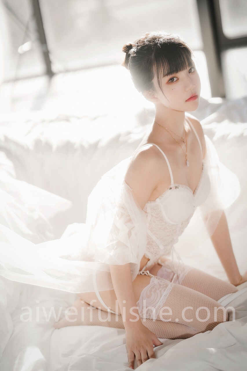 桜桃喵-白纱糖01 [35P-596MB] 网红福利-第4张