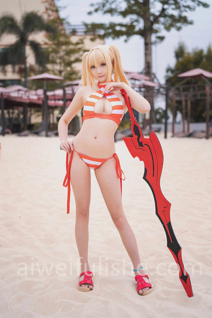 瓜希酱-尼禄水着 [20P-91MB] cosplay美女-第5张