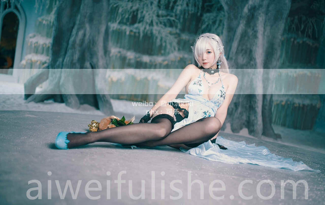 蓝小沂KiKi写真套图合集(持续更新) cosplay美女-第4张