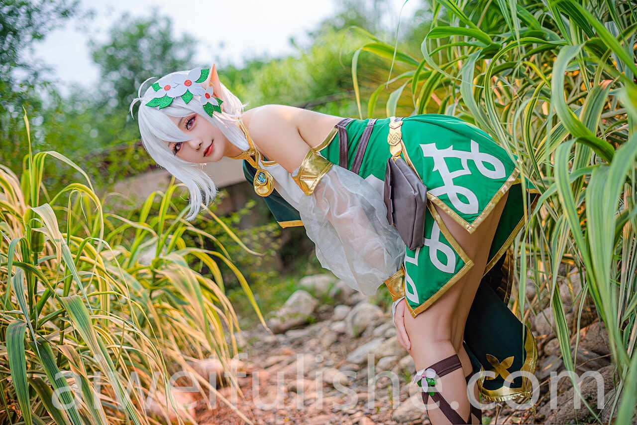 星之迟迟-秘密花园-可可萝 [17P-85MB] cosplay美女-第5张