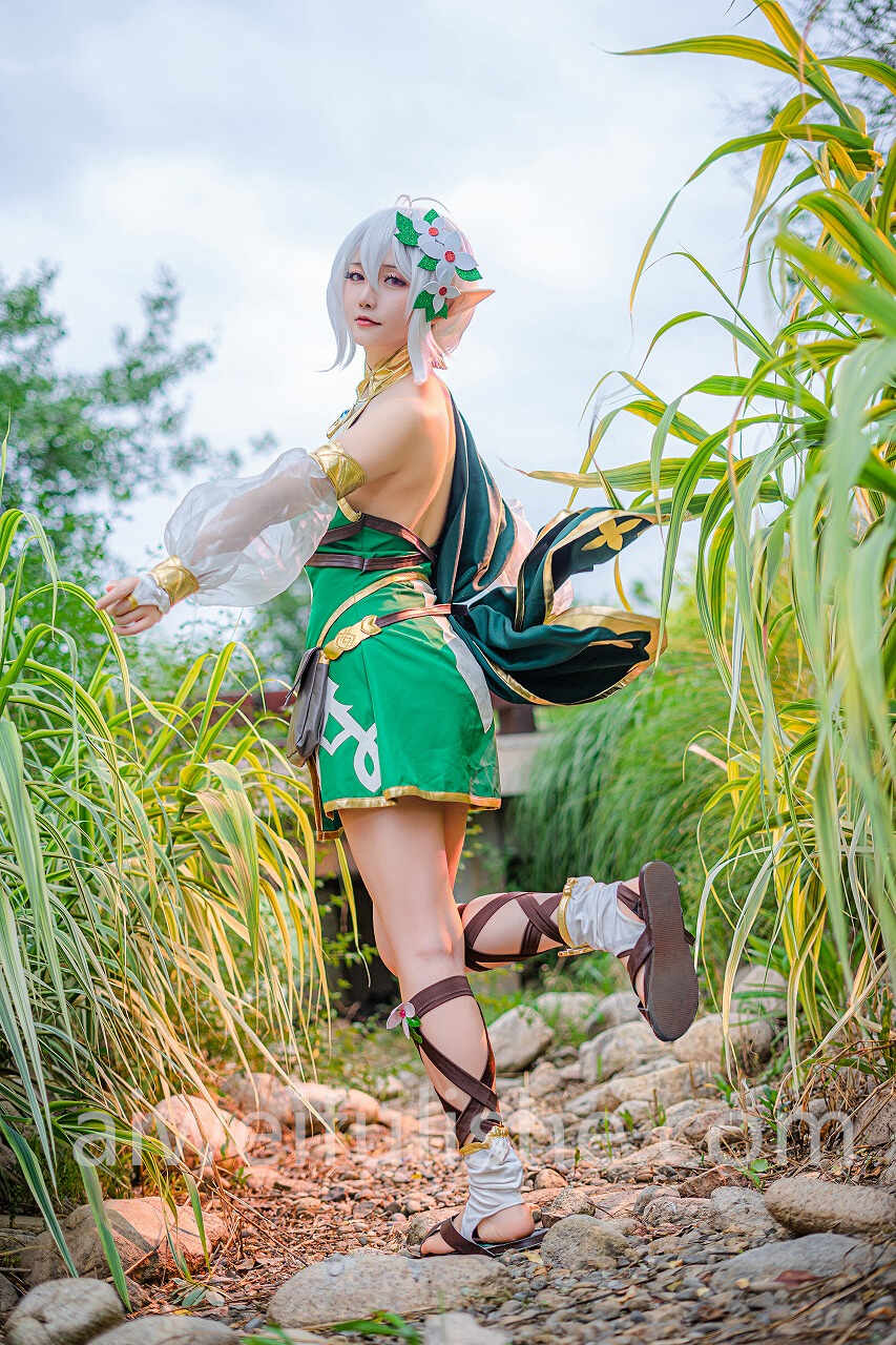 星之迟迟-秘密花园-可可萝 [17P-85MB] cosplay美女-第5张