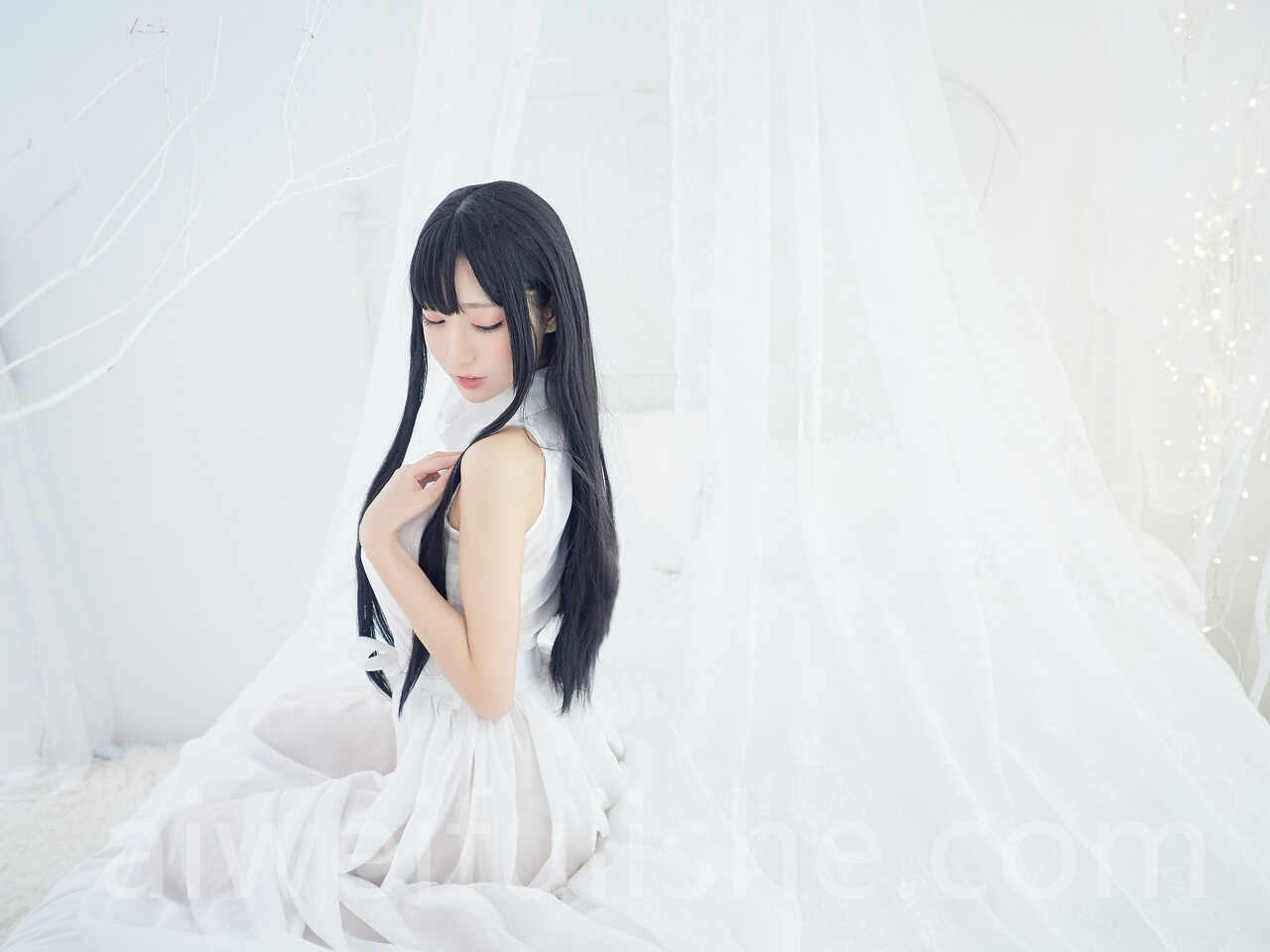 周叽是可爱兔兔-恶魔姐姐[10p47M] cosplay美女-第1张