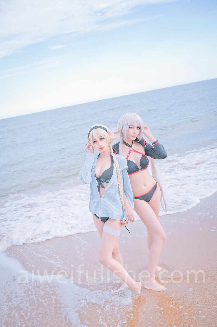 周叽是可爱兔兔-黑白贞双人泳衣 [21P-188MB] cosplay美女-第1张