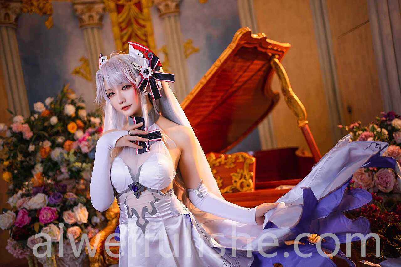 星之迟迟-欧根亲王[20p105M] cosplay美女-第3张