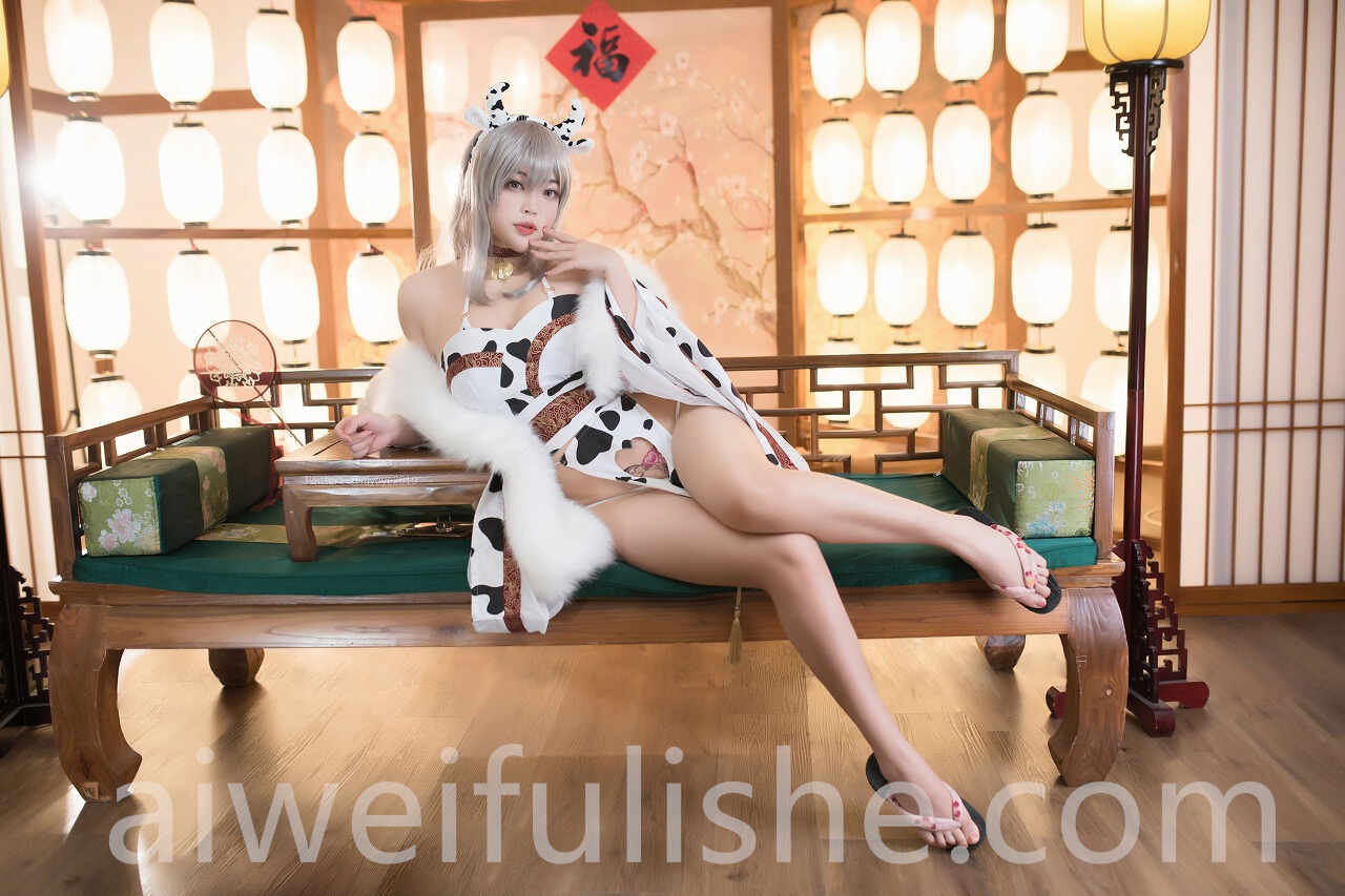 白烨-色牛牛[103P-296M] cosplay美女-第1张