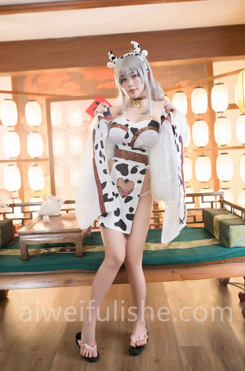 白烨-色牛牛[103P-296M] cosplay美女-第2张