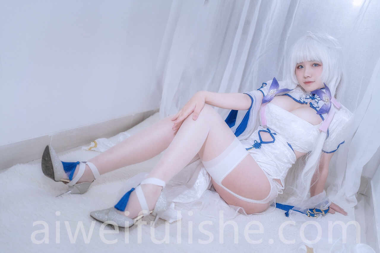 阿半今天很开心-光辉旗袍 [33P-146MB] cosplay美女-第6张