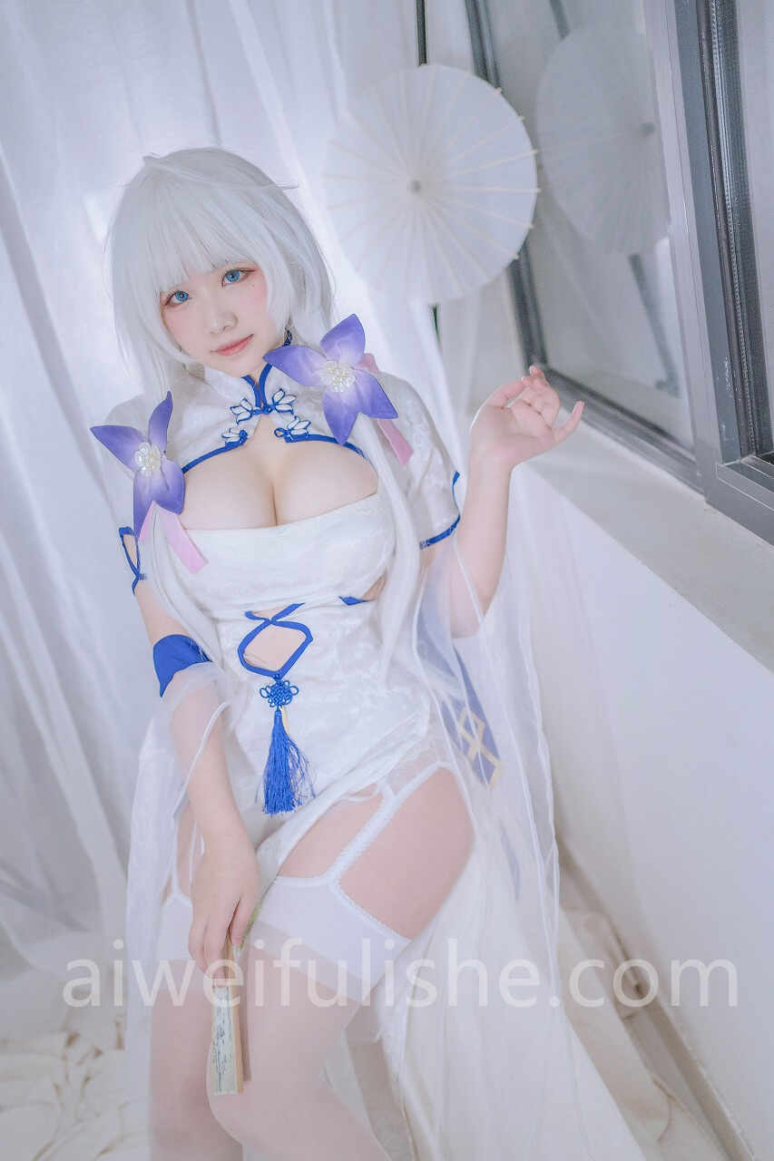 阿半今天很开心-光辉旗袍 [33P-146MB] cosplay美女-第4张