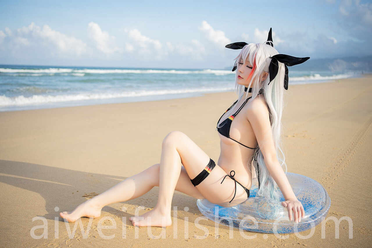 星之迟迟-鸣夏-欧根 [10P-34MB] cosplay美女-第1张