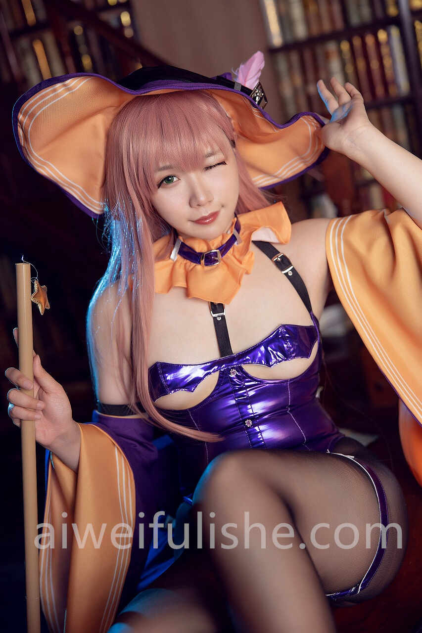 麻花酱-女巫[40p50M] cosplay美女-第3张