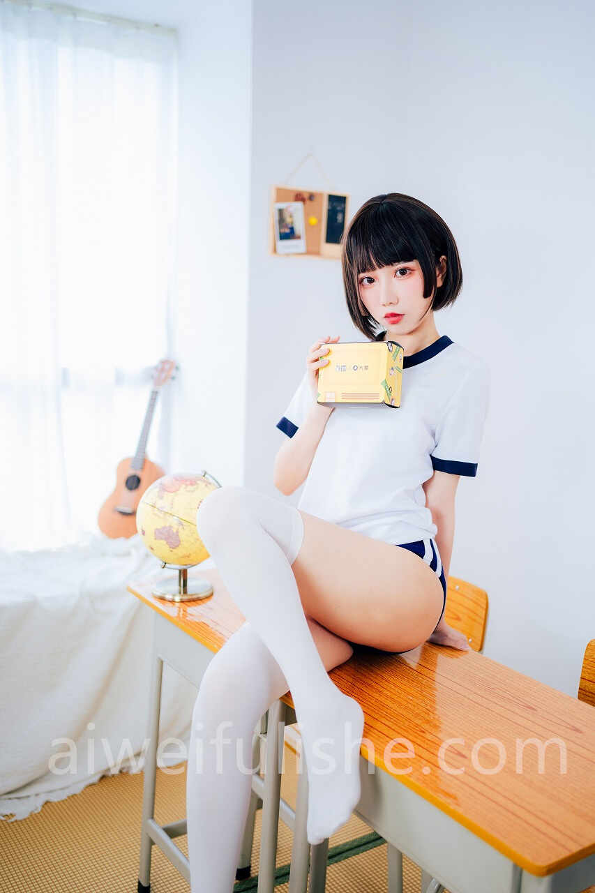 果咩酱w-体操服 [19P-271MB] 网红福利-第3张