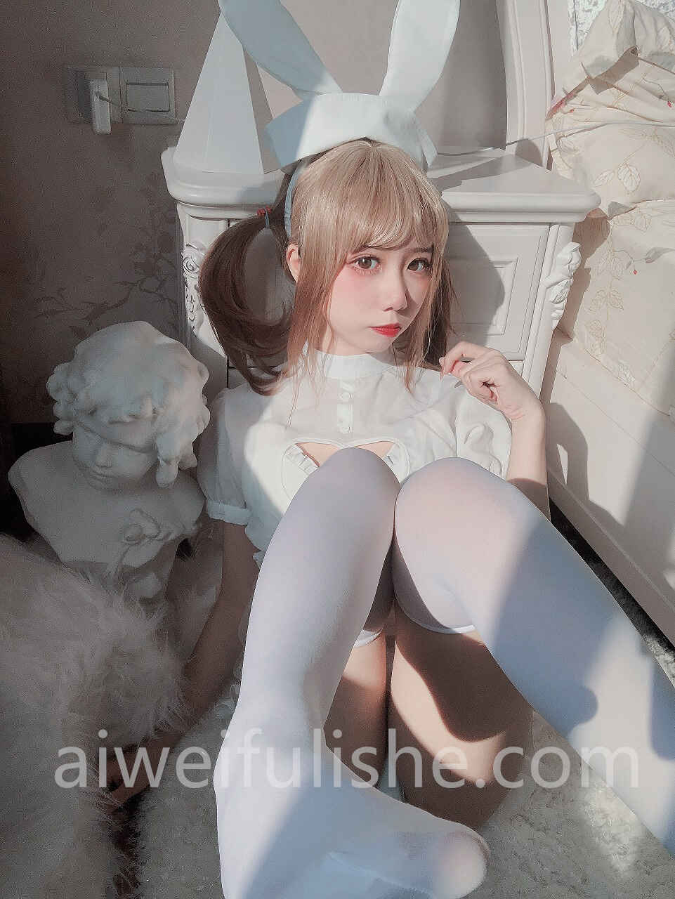 果咩酱w-兔兔护士 [12P-64MB] cosplay美女-第6张