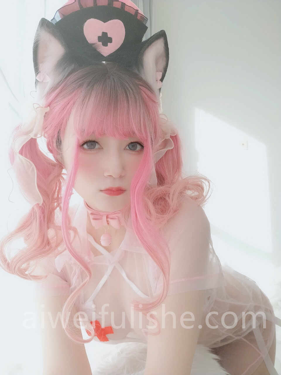 白银81-猫咪护士 [34P1V-198MB] cosplay美女-第3张
